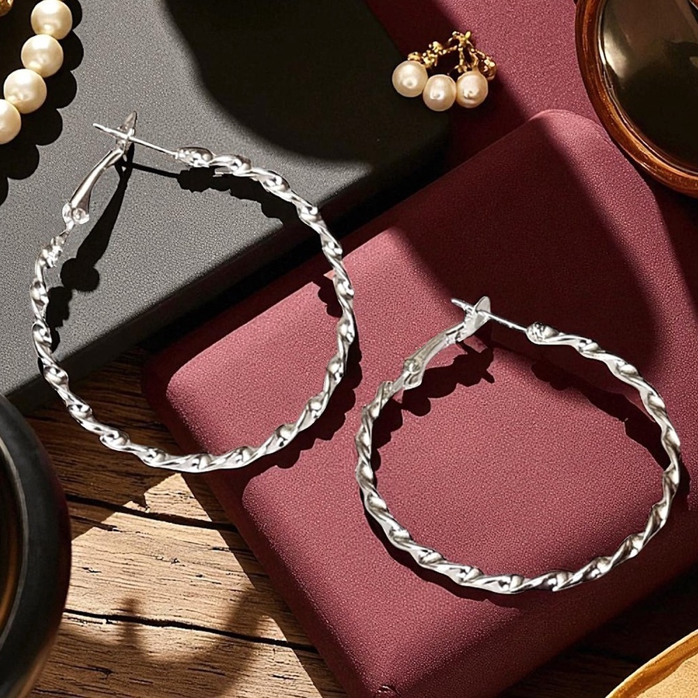 5 For $25💫Elegant Silver Wire Braided Minimalist Hoops